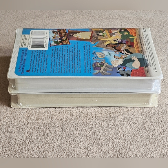 2 Walt Disney‎ Masterpiece Pocahontas and Pocahontas 2 VHS Clamshell New Sealed - Picture 4 of 5